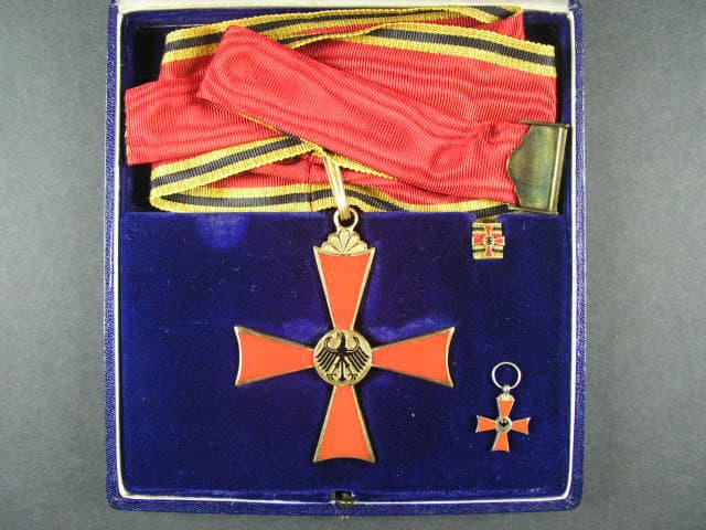 Los 2535
