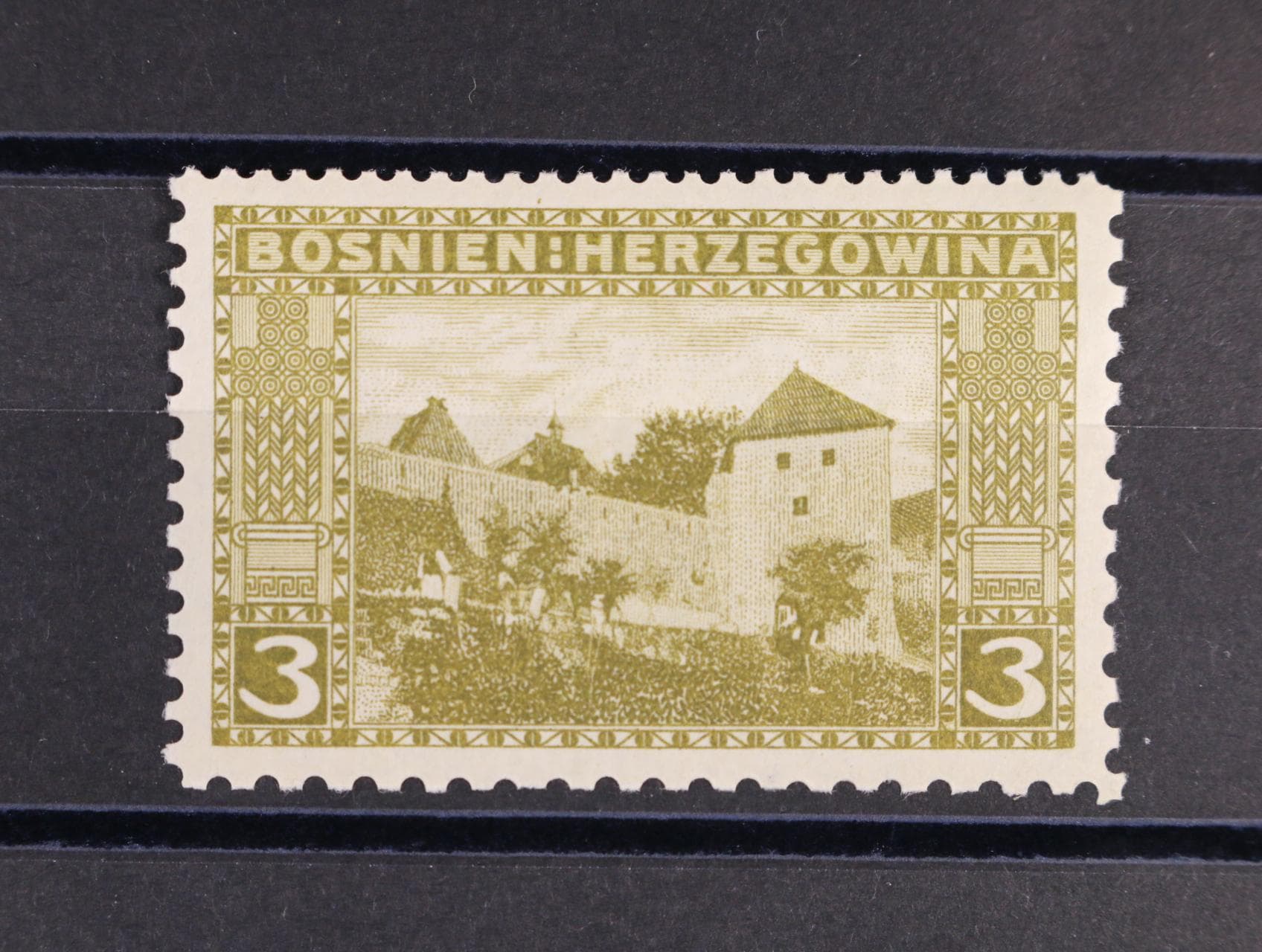 Los 875