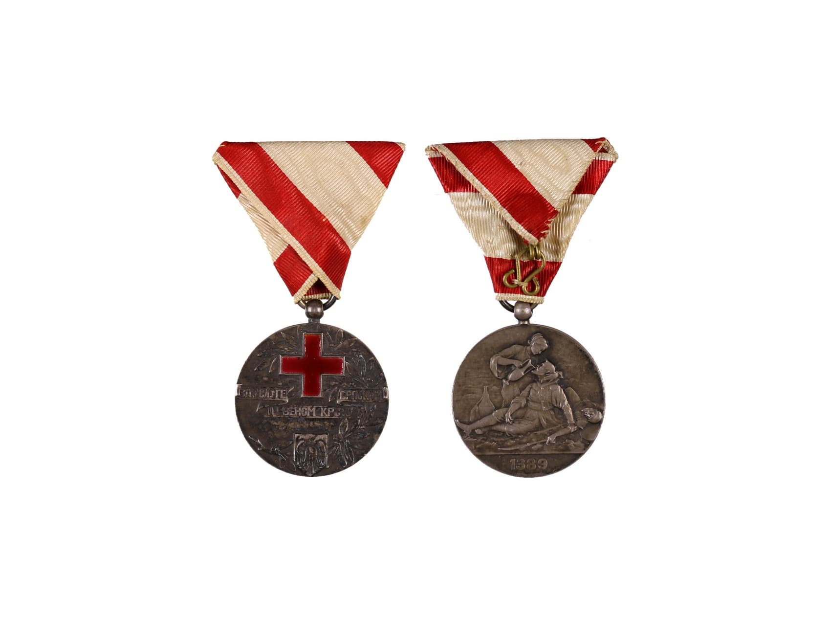 Stříbrná medaile Za zásluhy o Červený kříž, postříbřený kov, 1914-18