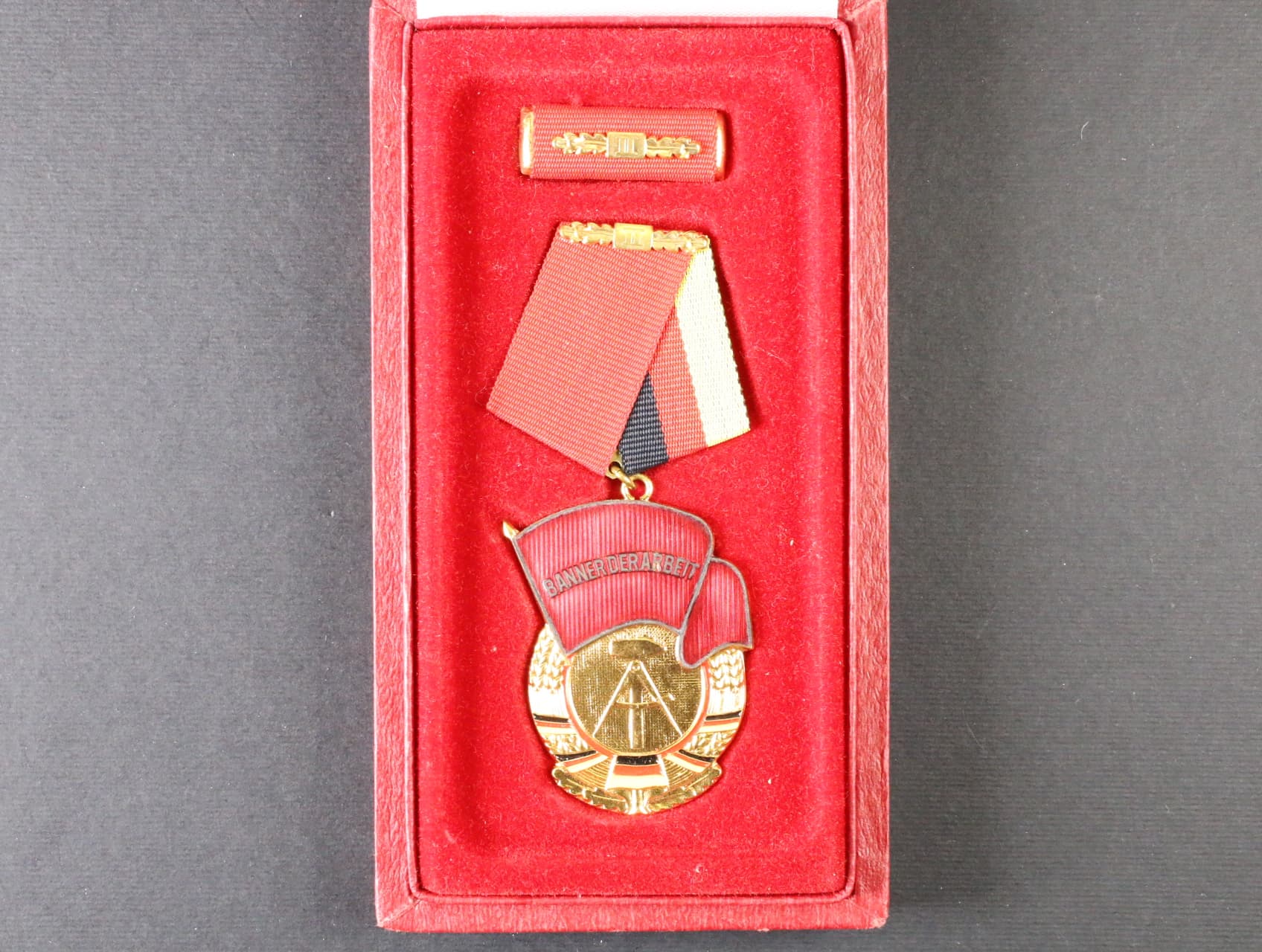Řád praporu práce, 1954, II. stupeň, Batt.1017, originální etue