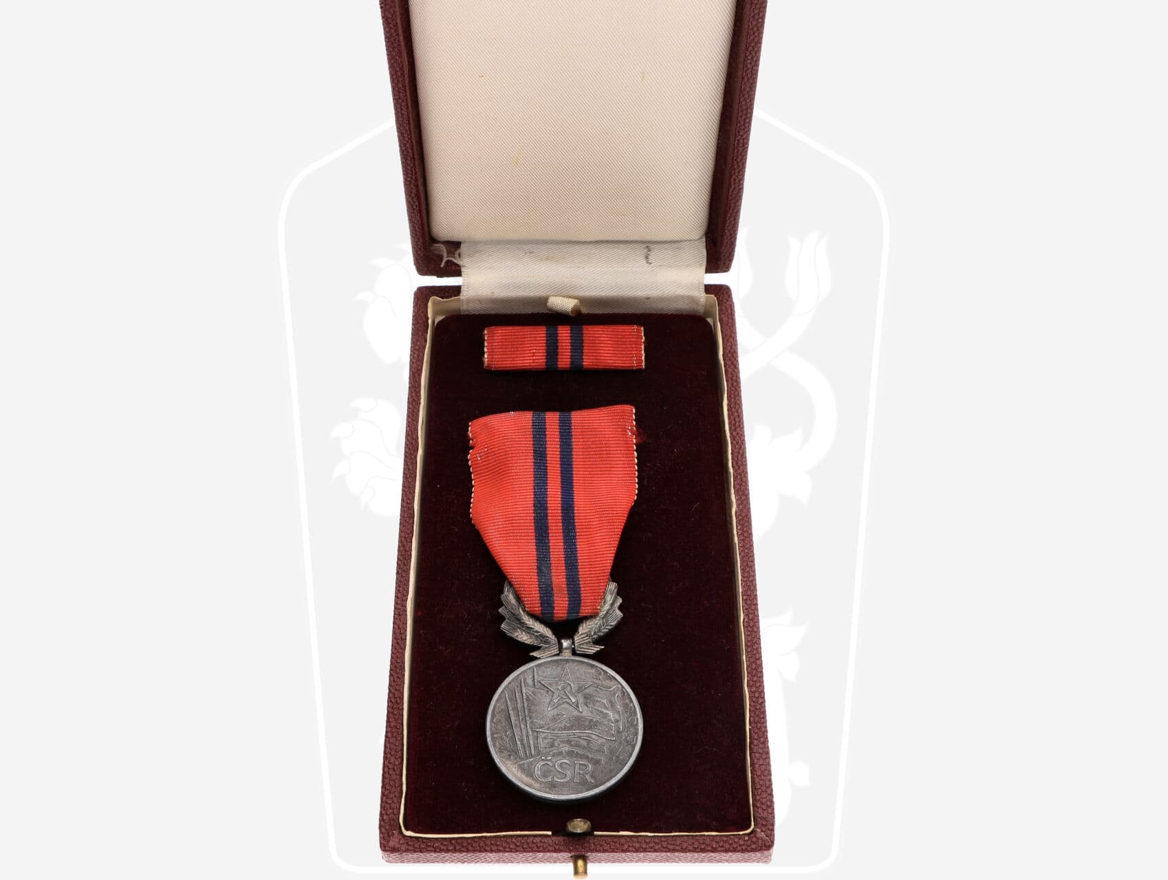 Vyznamenání - Za zásluhy o výstavbu I. vydání 1951-1960 ČSR č.2861, udělené 22.2.1958, punc Ag, výroba Zukov Praha + etue