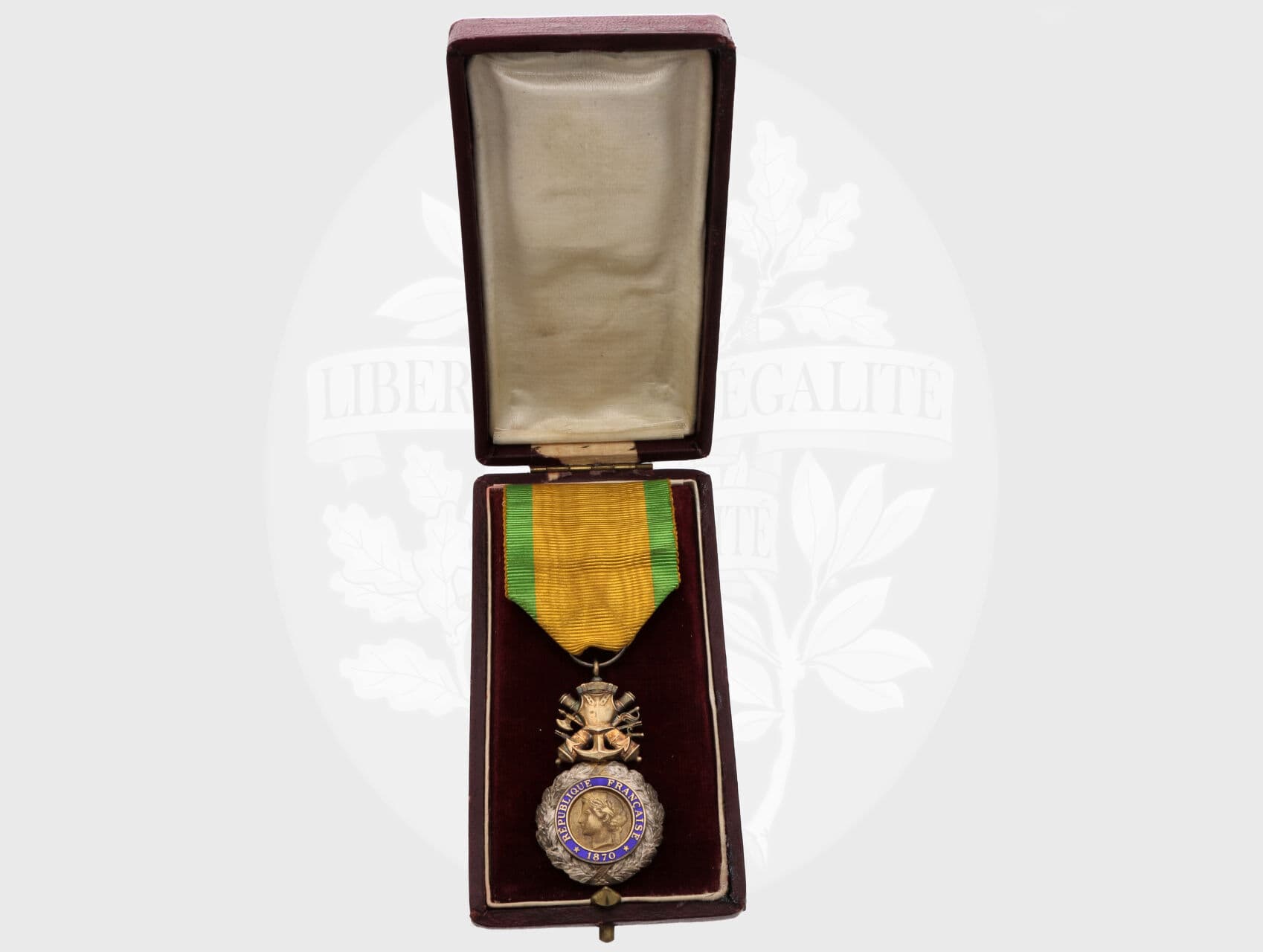 Francouzská vojenská medaile, období 1870-1950, III. typ, originální etue