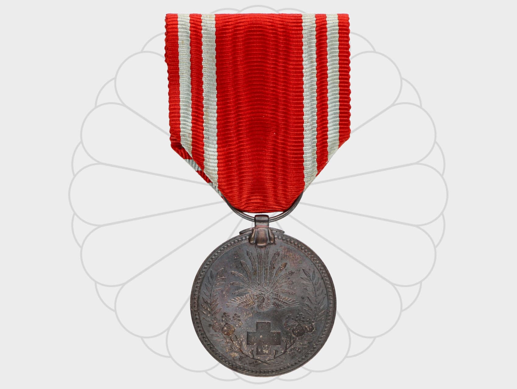 Záslužná medaile Červeného kříže, stříbro, nepuncováno, původní stuha..