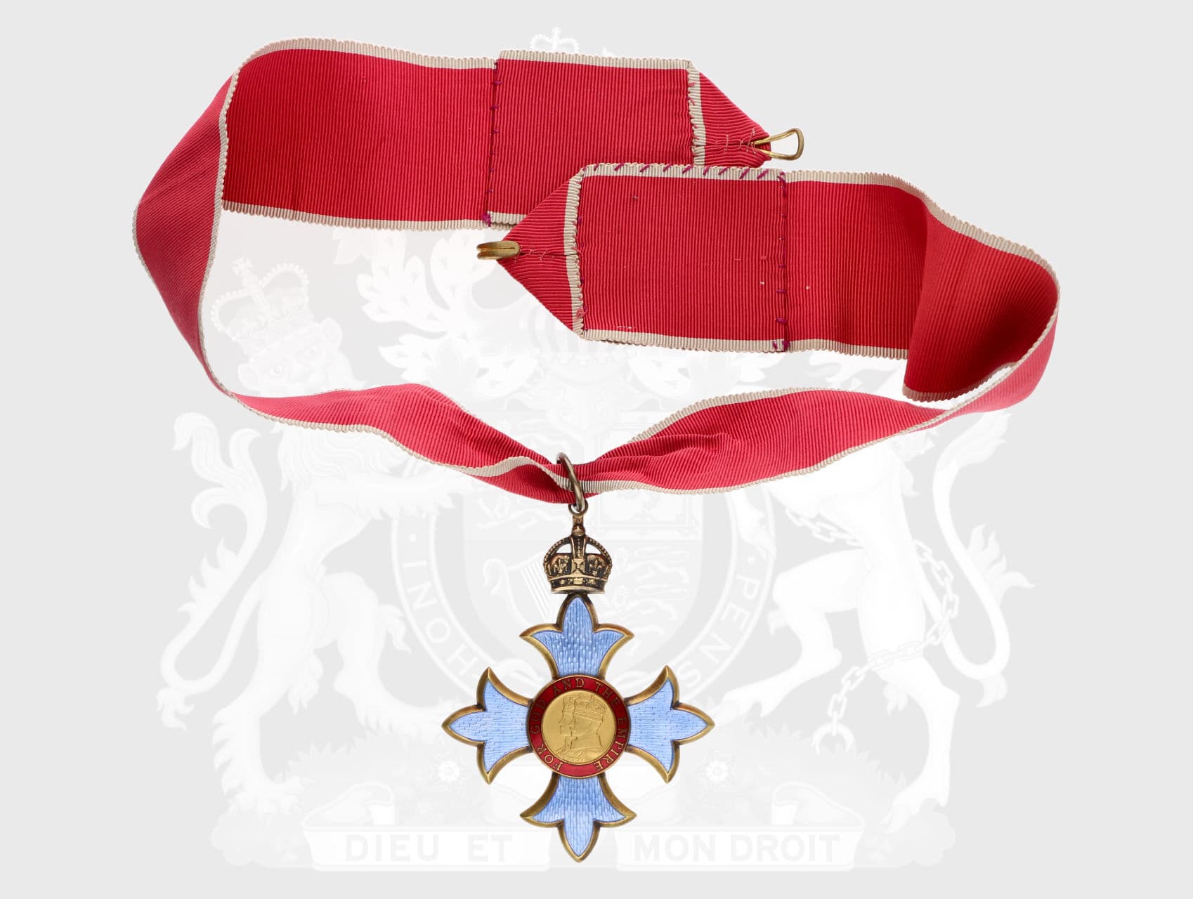 Řád Britského impéria, III. třídy, komandér, vydání po roce 1936, na stuze pro civilisty, pozlacené stříbro, neznačeno