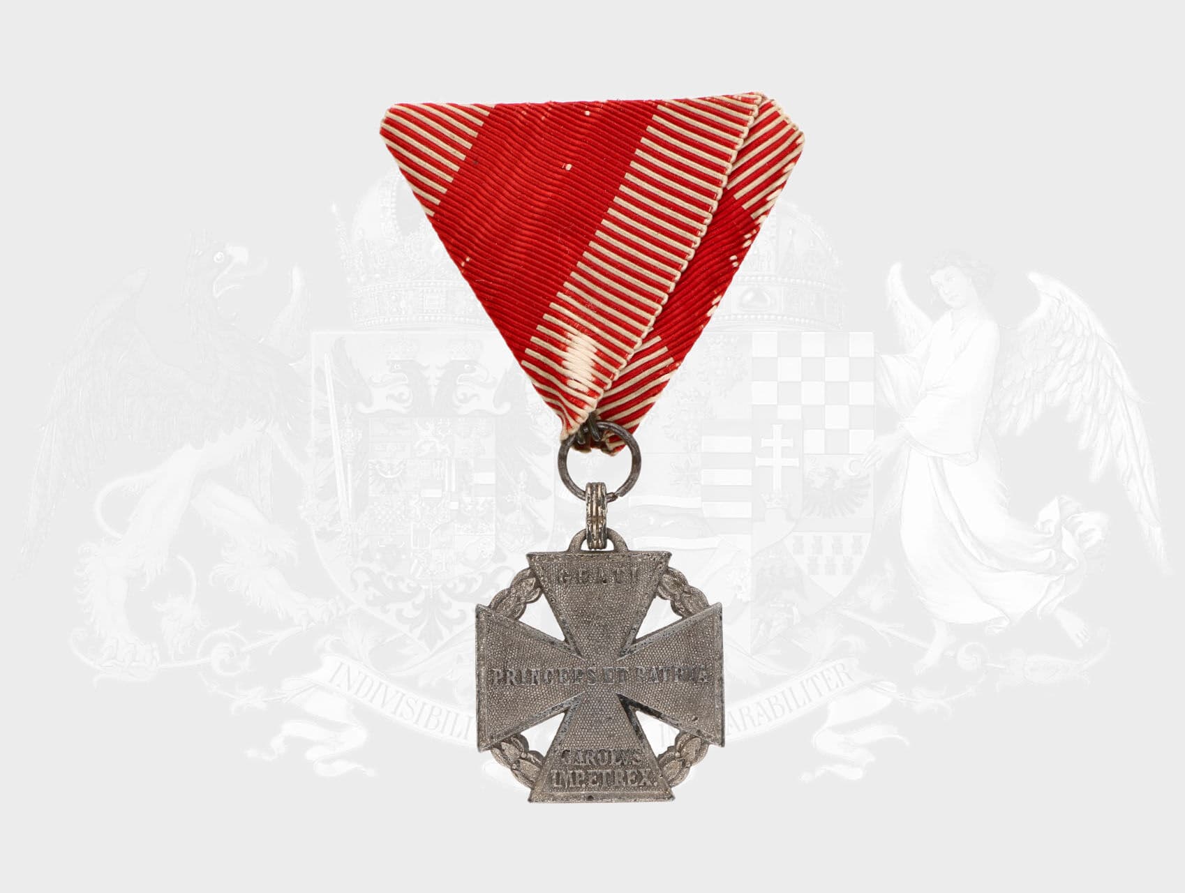 Karlův vojenský kříž, na hraně značka W & A