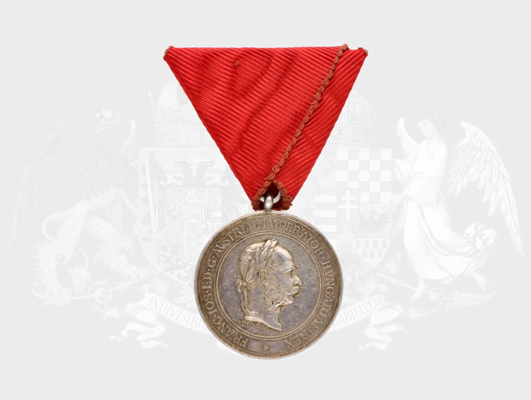 Státní cena za chov koní z r. 1890, Ag, na hr. punc hl. punc. úřadu Vídeň, A v kroužku, německo český text