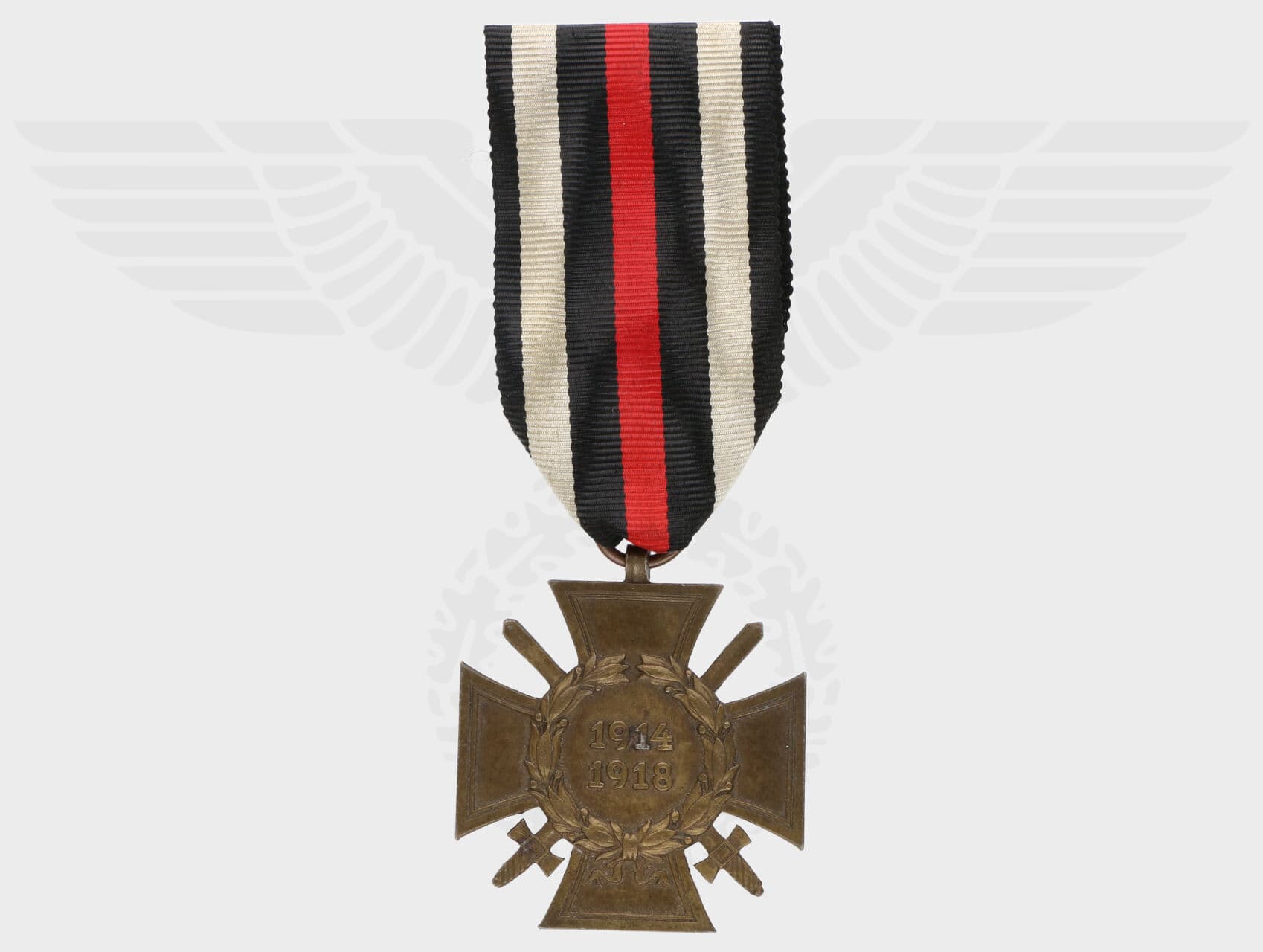 Čestný kříž 1914-1918 pro frontové bojovníky, na reversu značka výrobce W.D.