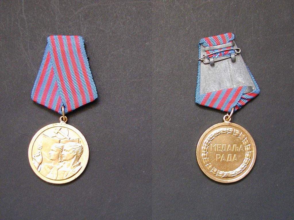 Medaile práce