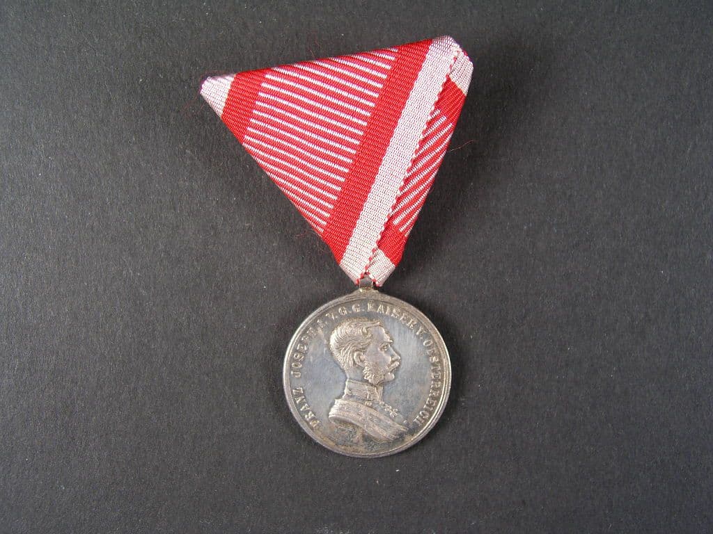 Medaile za statečnost II. třídy, Ag, nová stuha, vydání 1914 - 1917