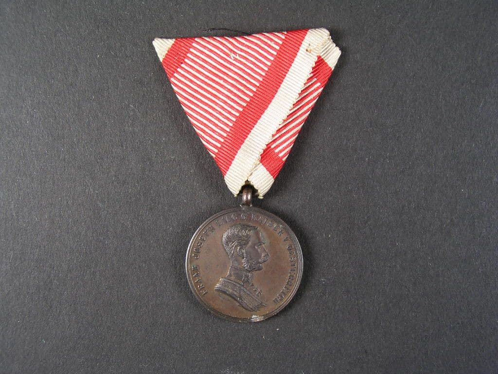 Bronzová medaile za statečnost, náhradní kov, původní vojenská stuha, vydání 1914 - 1917