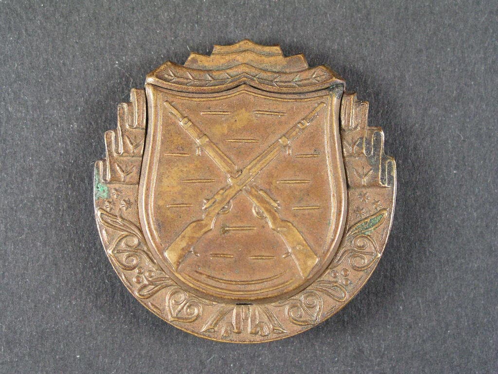 Výkonostní odznak pro střelce z pušky, plech, období 1945-1948