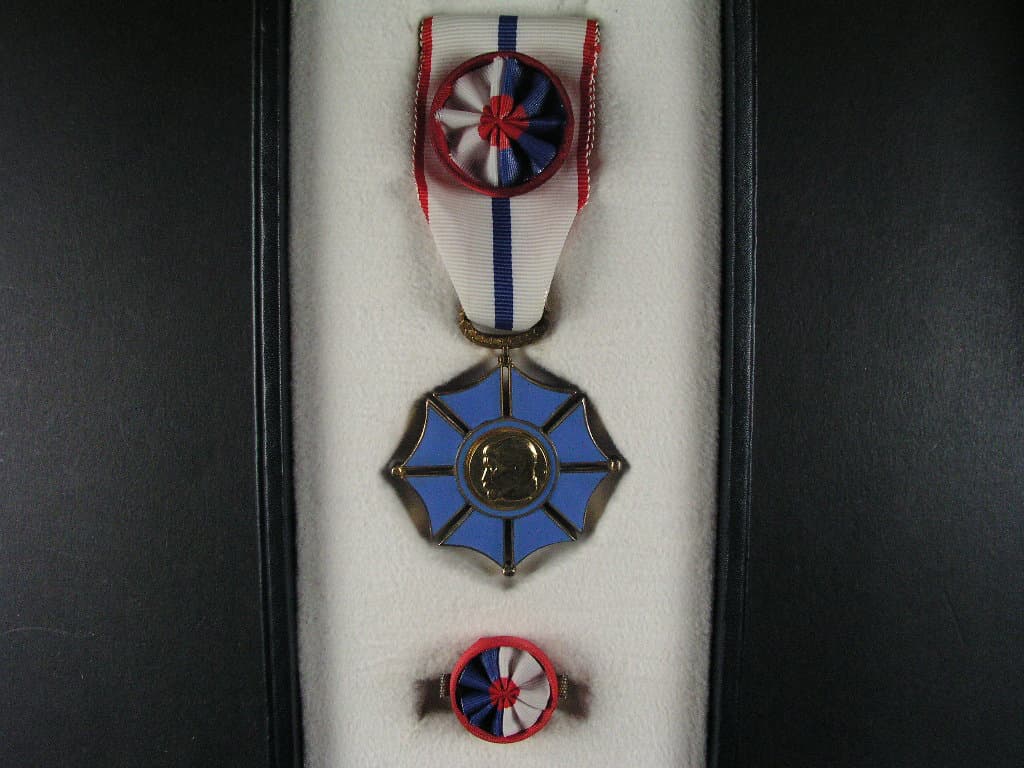 Řád Tomáše Garrigue Masaryka IV. třída č.22, Ag, etue