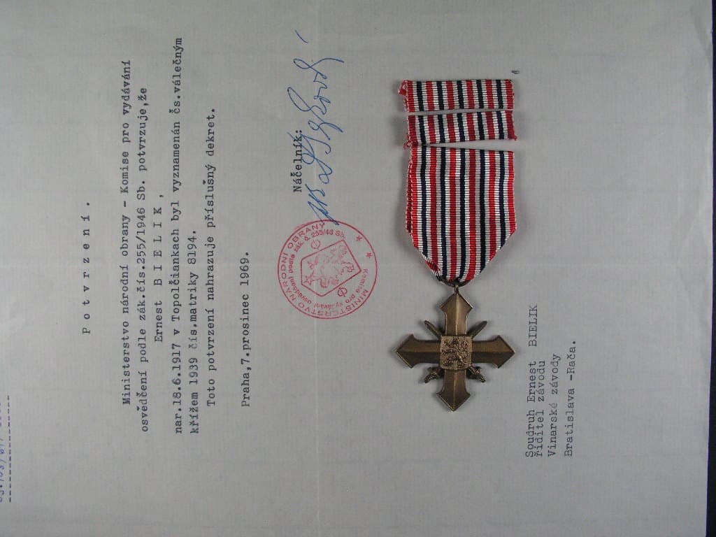 ČS válečný kříž 1939 s dekretem