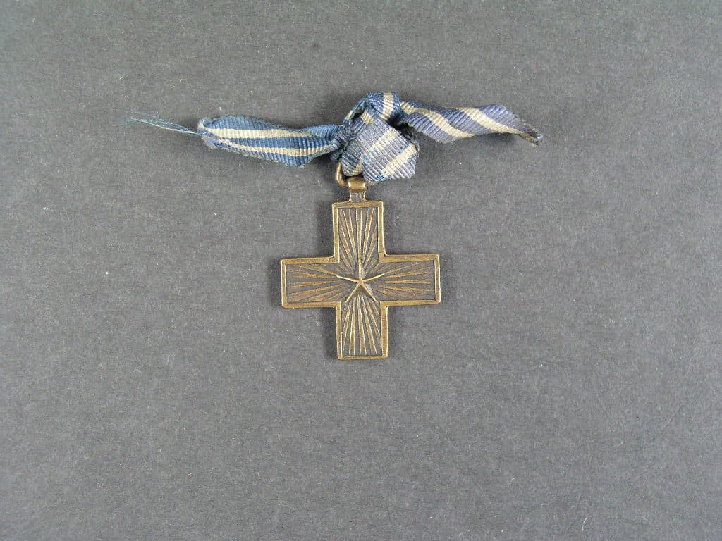Miniatura Válečného kříže, 23 x 23 mm