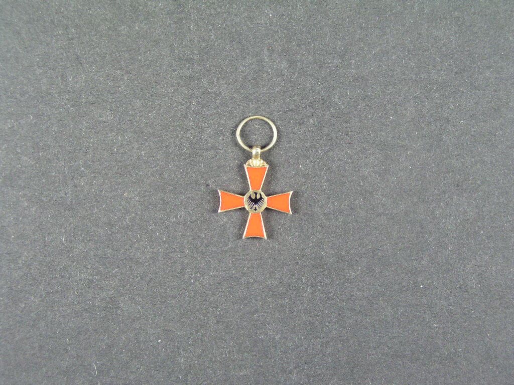 Miniatura Záslužného řádu Spolkové republiky Německo
