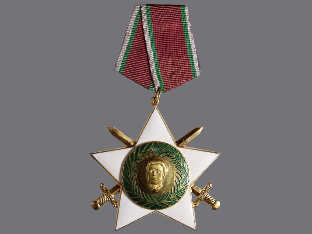 Řád 9. září 1944 1. třída s meči, čtvrté vydání 1971