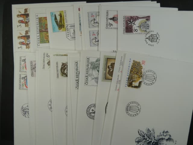 kompletní ročník obálek FDC 1996, kat. číslo 100 - 132, celkem 32 ks
