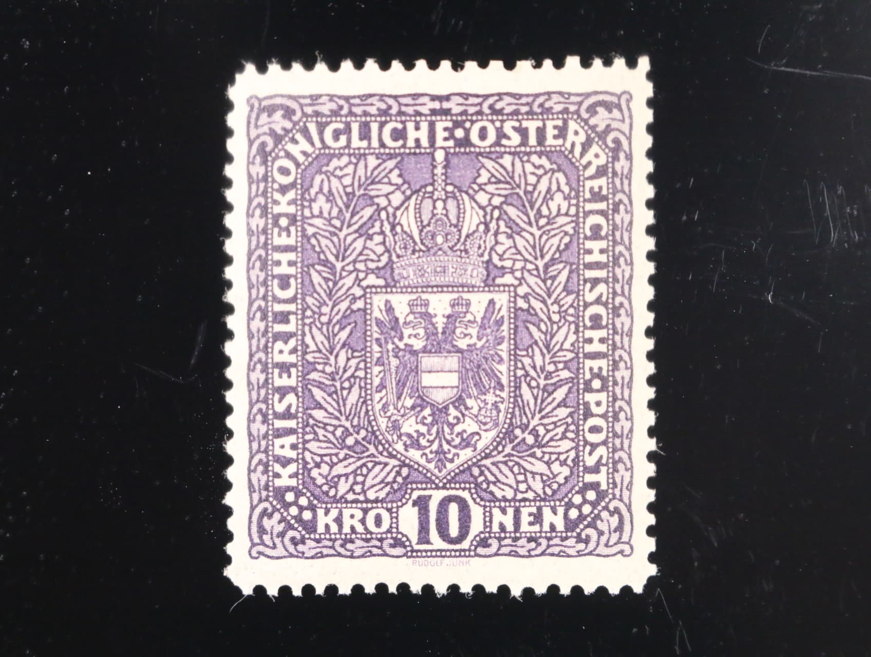zn. Mi. č. 203 10K černofialová, jasný tisk, 140 EUR