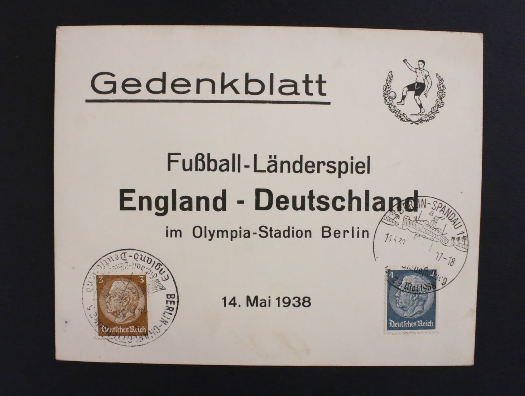 pam. list s vylepenymi zn. Hindenburg a pam. raz. BERLIN SPANDAU 1 - Fussball - Länderspiel England - Deutschland 14.5.38