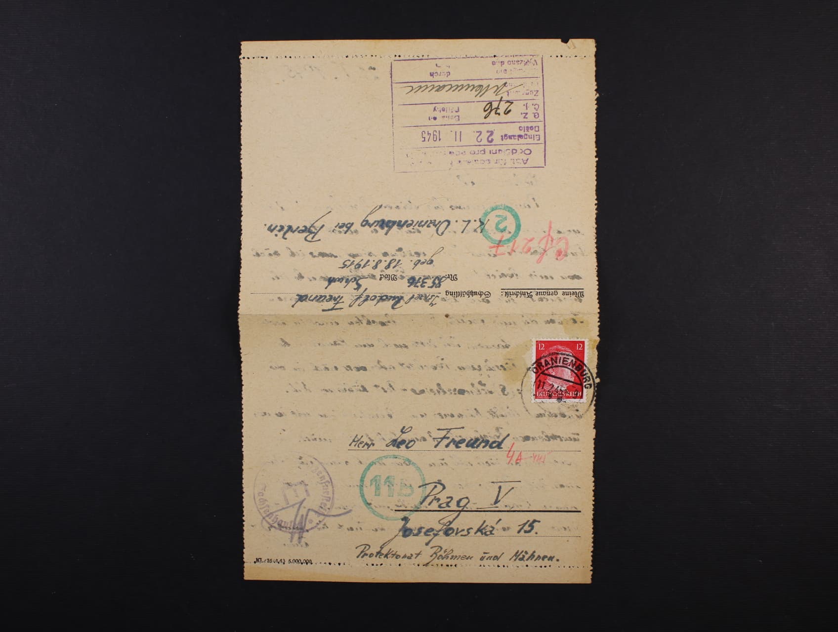 Sachsenhausen - originální zálepka do Prahy s pod. raz. ORANIENBURG 11.2.45 + kulaté raz. Postzensurstelle K.L. Sachsenhausen E.