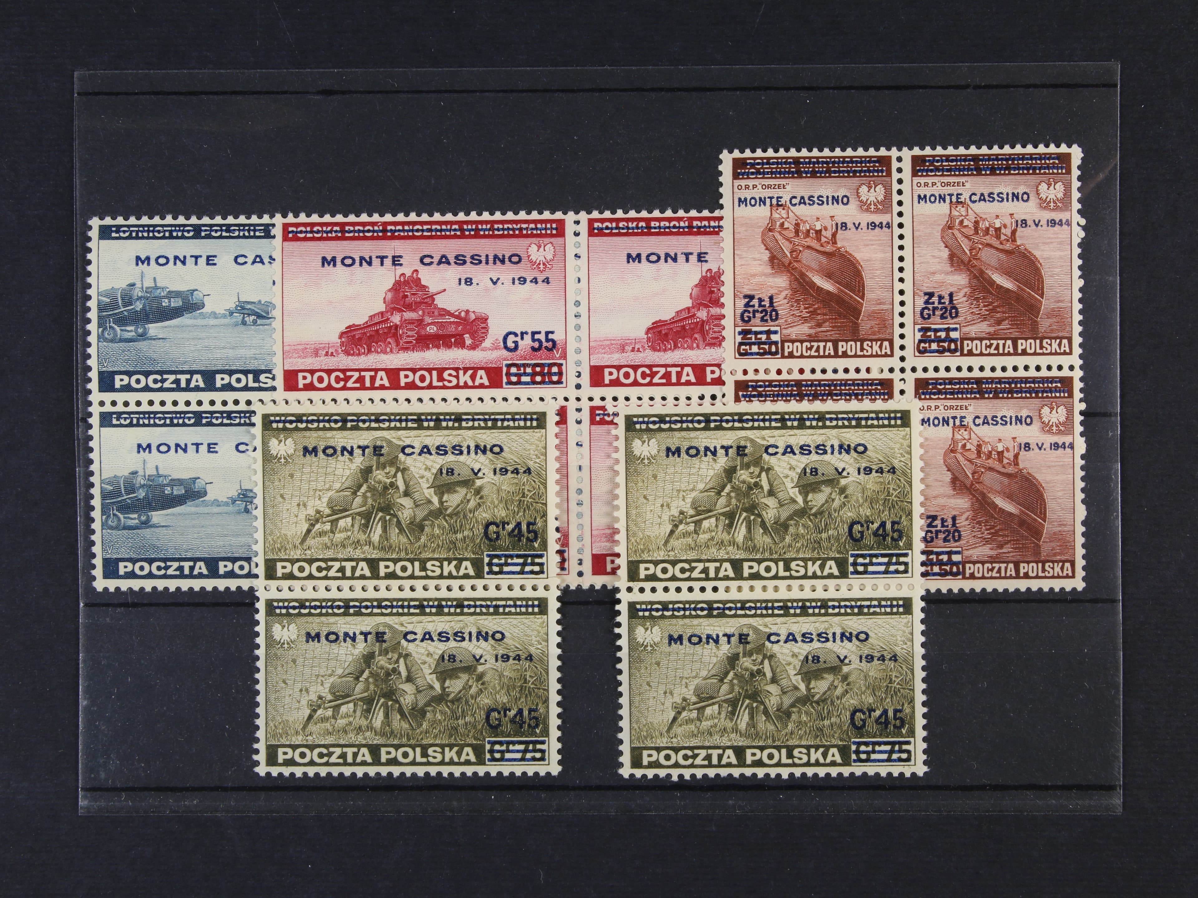 zn. Mi. č. 376 - 8 ve čtyřblocích, zn. č. 379 2x svislá dvoupáska, 320 EUR