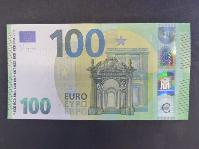 100 Euro 2019 série EB, podpis Lagarde, E017