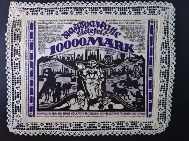 nouzová papírová platidla 1918 - 1924, Bielefeld, 10000 Mark 15.2.1923 hedvábí, dekorativní krajkový lem, Grab. 70c