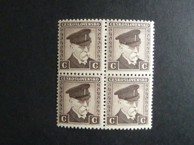 4-blok nevydaných kolků z r. 1945 s označením C