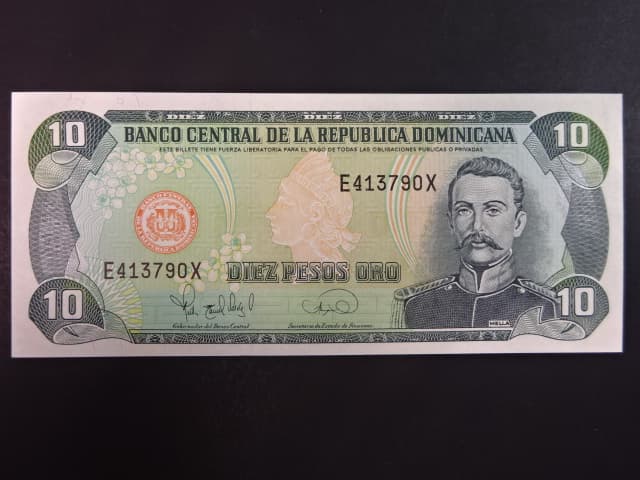 DOMINIKÁNA, 10 Pesos 1995, BNB. B655a, Pi. 148a