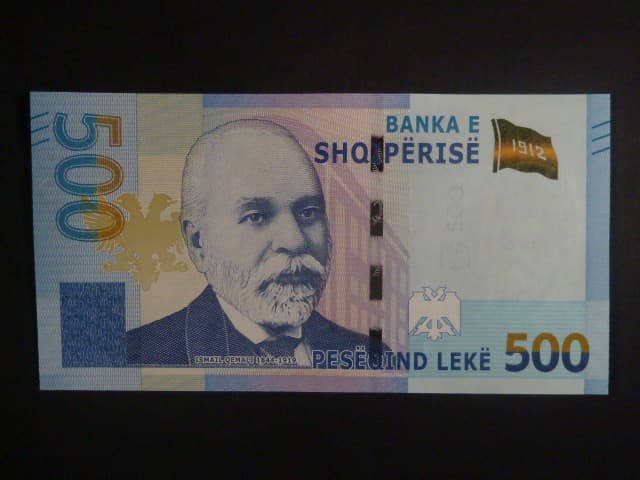 200 Leke 2020, podpis "Sejko"/"Lalollari", BNB. B323a