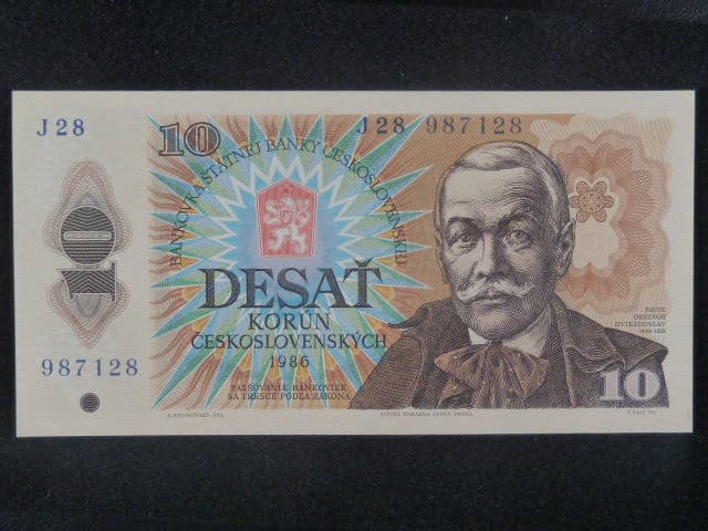 10 Kčs 1986 série J 28