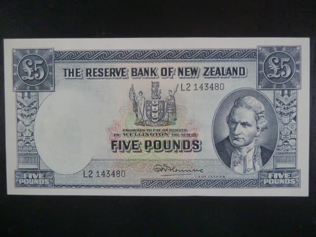 NOVÝ ZÉLAND, 5 Pounds 1961, BNB. B107e, Pi. 160