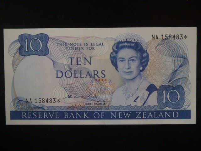NOVÝ ZÉLAND, 10 Dollars 1981 replacement, BNB. B119az, Pi. 172