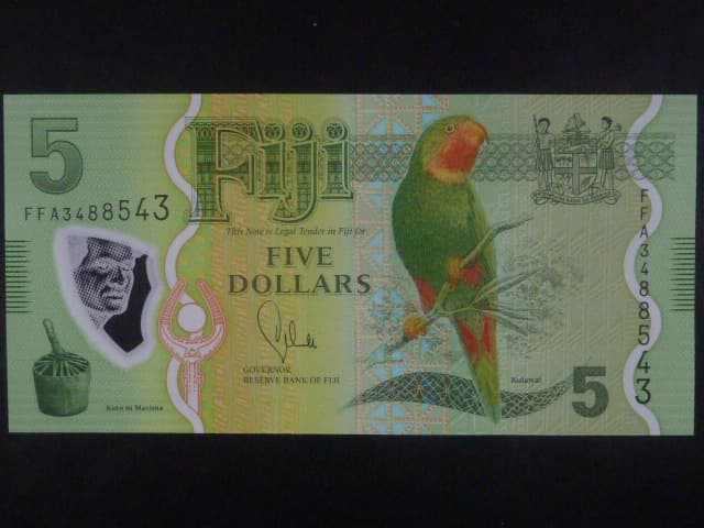 FIDŽI, 5 Dollars 2013, BNB. B526a, Pi. 115