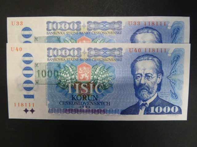 1000 Kč 1985/1993 kolek tištěný, 2 ks se stejným číslem a jinou sérií