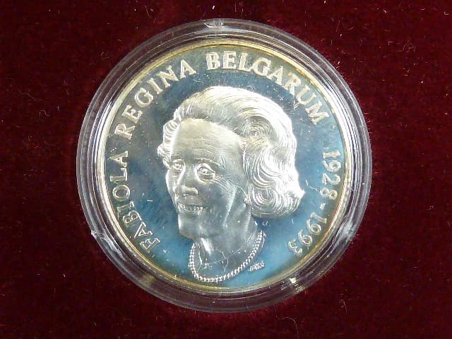 Ag medaile - Fabiola Regina Belgarum, Ag 0,925, 11,5 g, průměr 30mm, náklad 2500ks, certifikát, etue