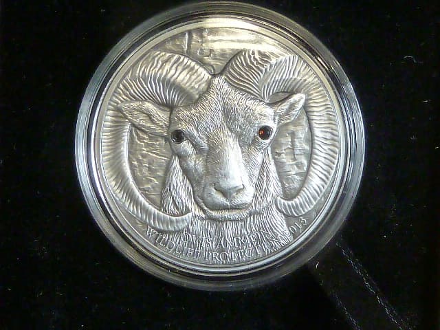 500 Togrog 2013 (1 UNZ) Ag 999, náklad 2500 ks, 2x kámen Swarowski