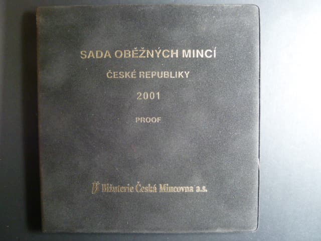 sada 2001 PROOF, náklad 2500 ks, semišový obal