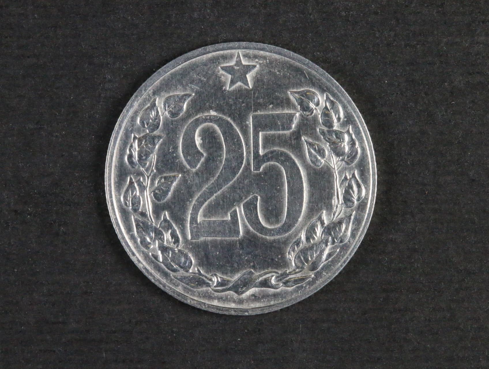 25 Haléřů 1953, mincovna Leningrad, 0,6mm mezera mezi čísly_