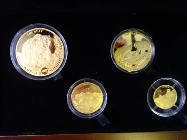 20, 25, 50 a 100 Francs 2022 Medvěd, Au 999, 57,54 g (1/10 - 1 OZ), náklad 300 ks, číslo 35, etue, certifikát