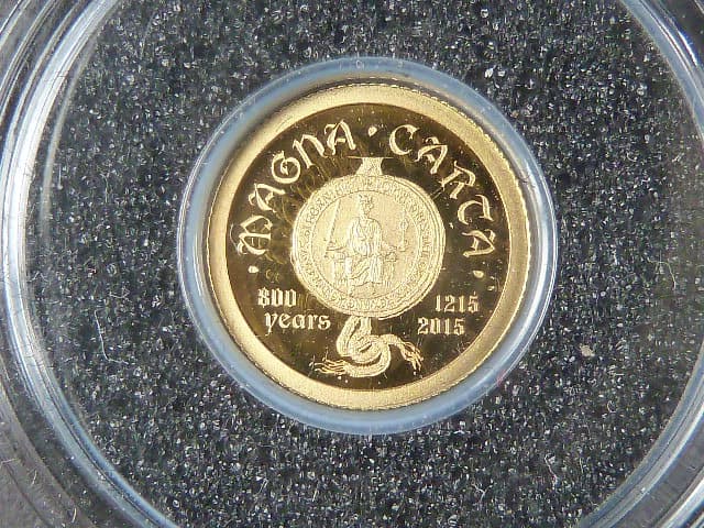 1 Dolar 2015 Magna Carta 800.years, Au 999/1000, 0,5g, průměr 11 mm