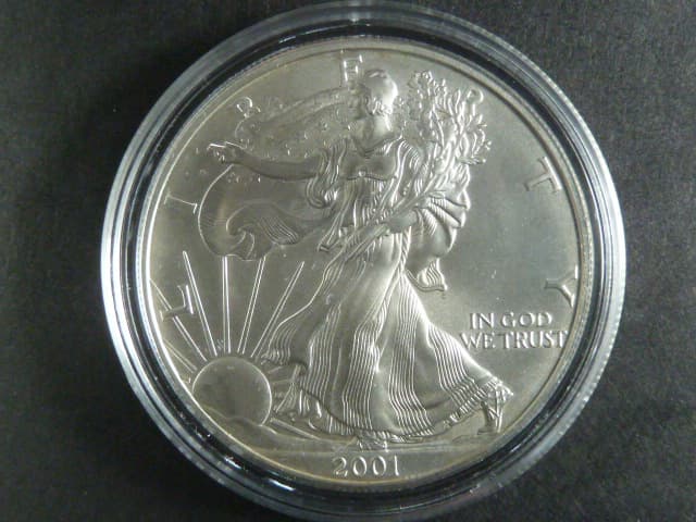 1 $ 2001 Liberty, 1 OZ Ag
