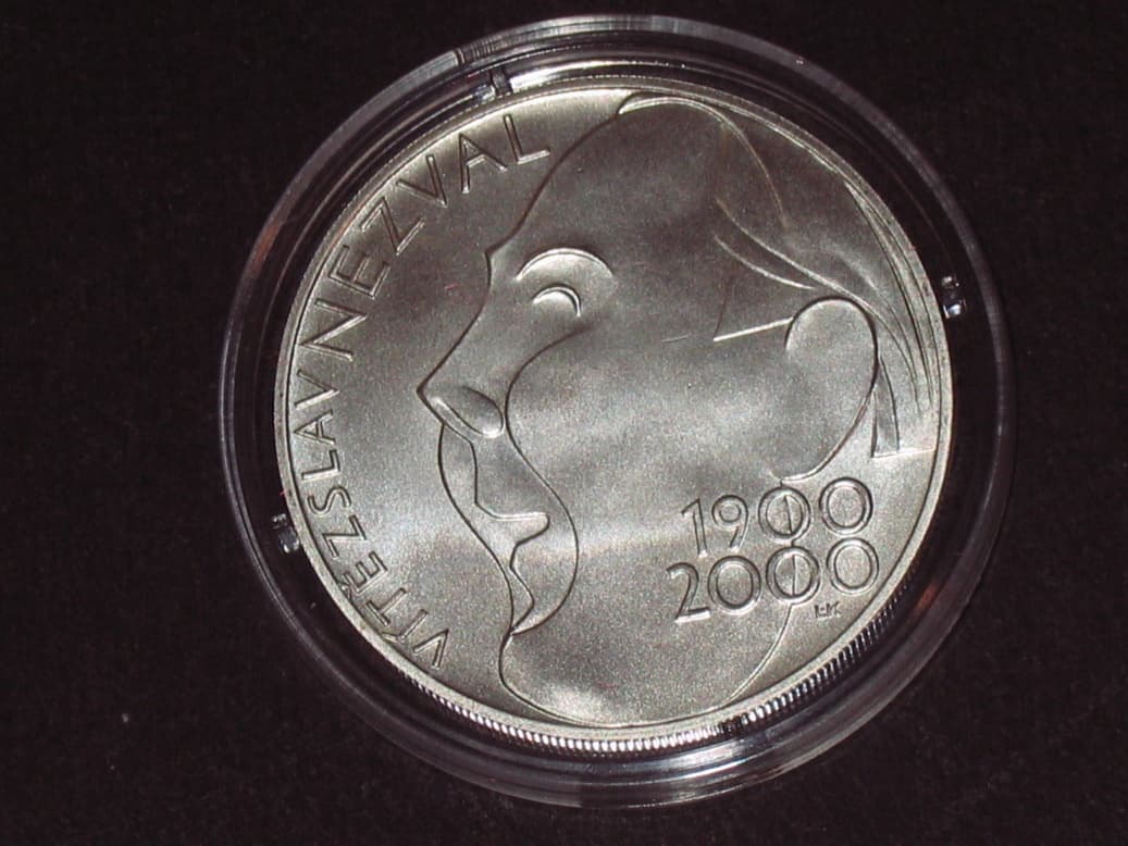 200 Kč 2000, V. Nezval