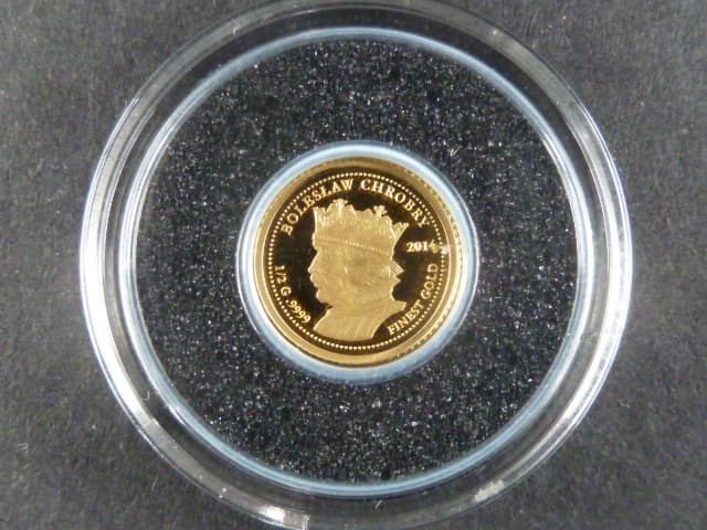 Samoa, 5 Dollars 2014, Au 999/1000, 0,5g, průměr 11 mm, z cyklu nejmenší zlaté mince světa