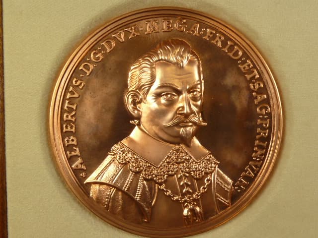 AE medaile Albrecht z Valdštejna, Cu, 100 mm, 670 g, náklad 19 ks, ražba Mincovna Kremnica 2017, etue, certifikát