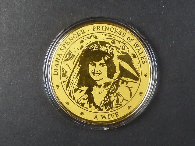 100 Franků 2022, princezna Diana z Walesu "A Wife", Au 999, 1/200 OZ, průměr 40 mm