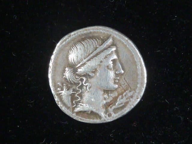 Denár (předcísařský), rok 32-31 př.n.l. - Augustus