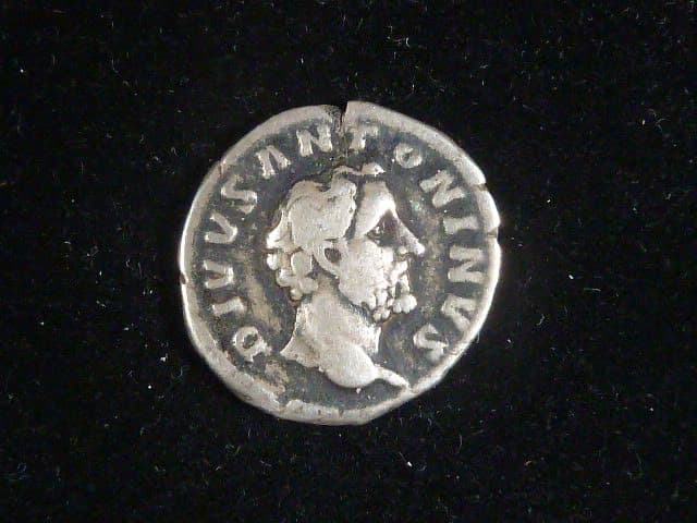 Denár, rok 161 n.l. - Antoninus Pius