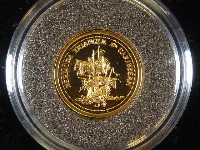 5 Dollars 2006 Bermudský trojúhelník, Au 585/1000, 1,25g, průměr 13,92 mm