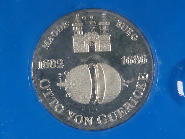 10 Marek 1977, original balení